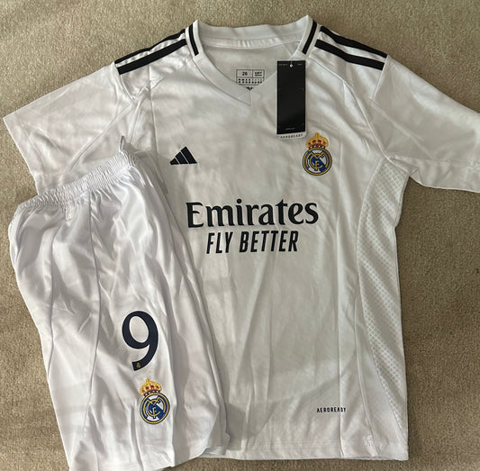 REAL MADRID YOUTH MEDIUM 24/25 REAL MADRID Mbappe Home Jersey SIZE 26