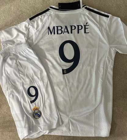 REAL MADRID YOUTH MEDIUM 24/25 REAL MADRID Mbappe Home Jersey SIZE 26