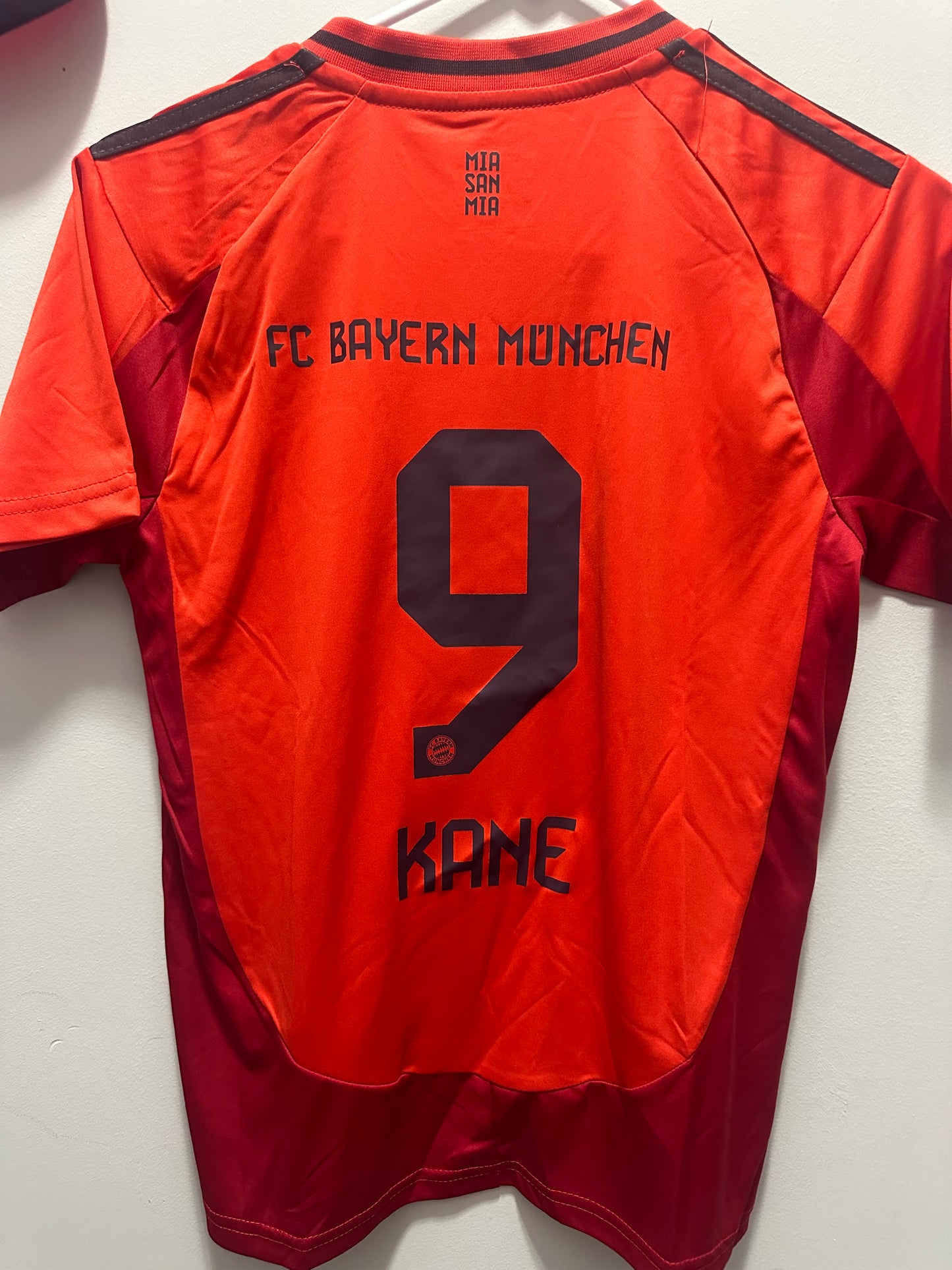 Bayern Munich YOUTH Medium/Large KANE #9