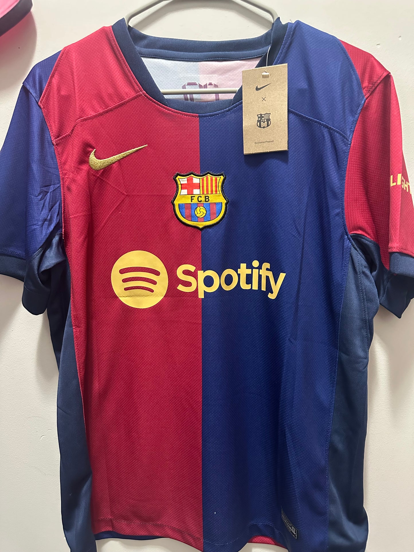 Barcelona YOUTH MEDIUM Lamine Yamal Home Jersey - OLD PLAYER NUMBER DISCOUNTED (Copy)