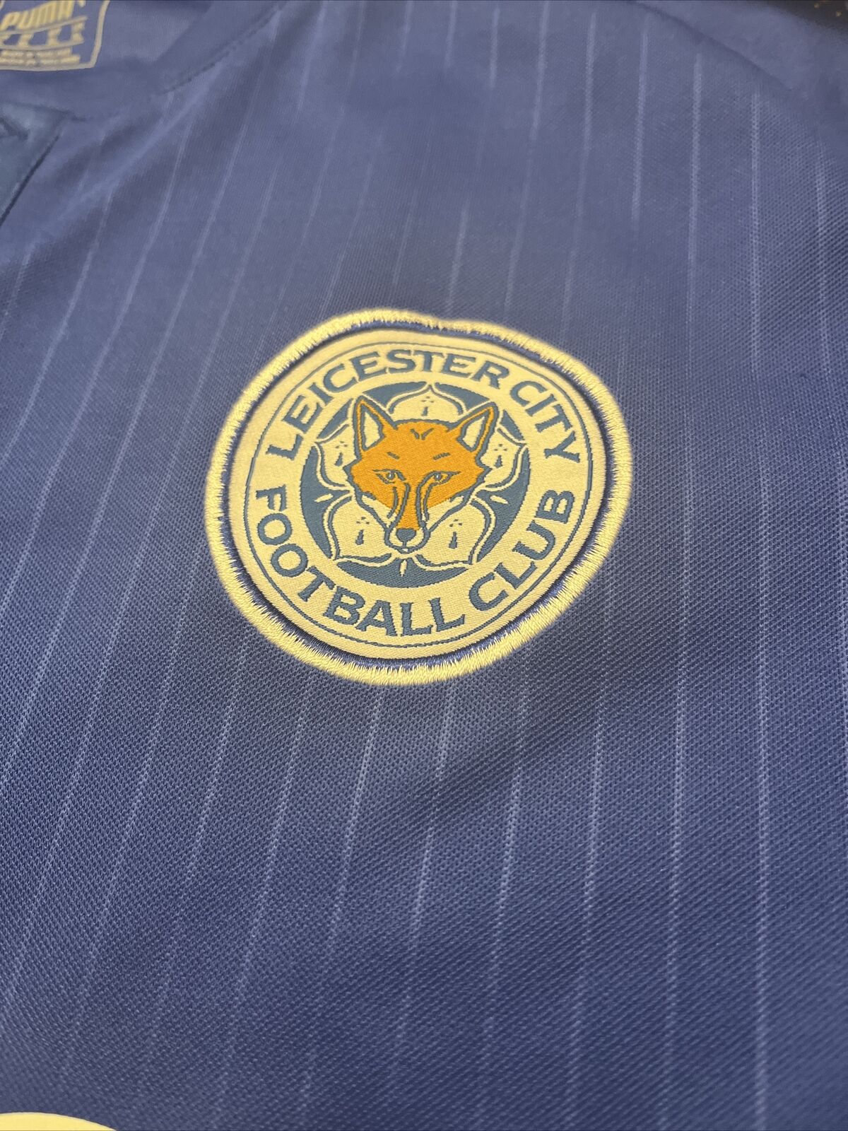 LEICESTER CITY FC JAMIE VARDY SOCCER JERSEY KING POWER AUTHENTIC. Size L